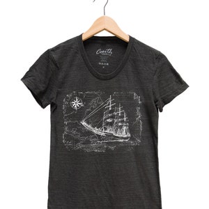 Segelschiff Junior Tshir, Grafik T-Shirt, Meer Shirt, Strand Shirt, Sommer Shirt, Vacay Shirt, Geschenk für Frauen, Wahrzeichen Shirt, Reise Shirt