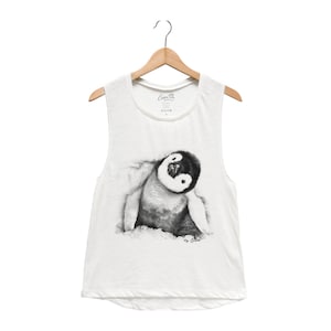 Penguin Tank Top for Women Animal Shirt Graphic Tee Gift for Women Cute Penguin Muscle Tank Top Gift for Girl White Shirt Bird Lover Friend