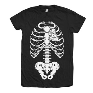 Skeleton Halloween T-Shirt: Spooky Black Graphic Tee
