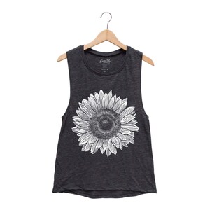 Sunflower Tank Top for Women Flower Shirt Floral Top Cute Summer Vacay Top Gift for Women Sunflower Shirt for Girl