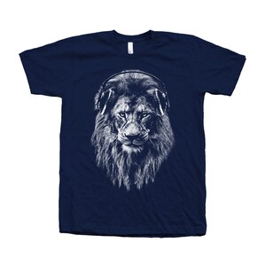 READY TO SHIP, Size Large, Lion T-shirt, Men&#39;s T-shirt, Animal Print Graphic Tee, Screen Print, Crew Neck, Short Sleeve T-shirt