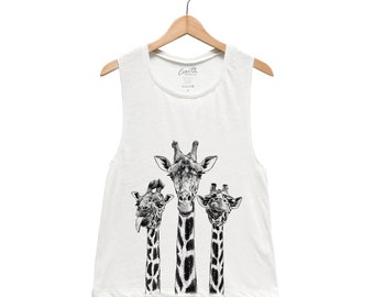 Giraffe Tank Top for Women Muscle Tee Cute Animal Shirt for Friend Birthday Gift for Her Summer Tank Top for Girl Graphic Tank Top