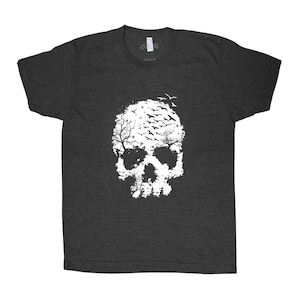 Halloween Shirt for Men Skull T shirt Gothic T-shirt Gift for Friend Spooky Skeleton Tshirt Fall Shirt for Women Halloween Tshirt