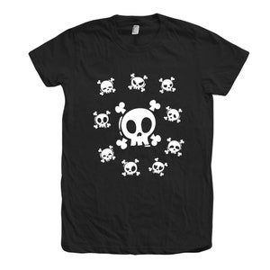 Skull Halloween T-Shirt: Spooky Skeleton Graphic Tee