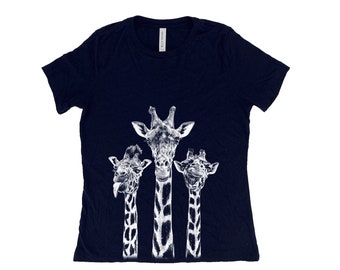 Giraffe Shirt, Womens Tshirt, Cute Friend Shirt, Summer Shirt, Screenprint Shirt, Animal Shirt, Birthday Gift, Graphic Tee