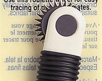 Clover Tracing Wheel - Serrated Edges