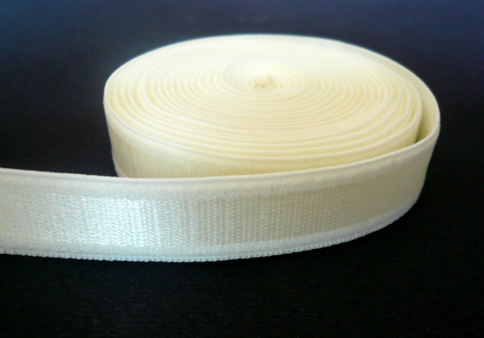 Elástico Plegable. Semi Brillo Satinado. 16mm / 5/8 Pulgadas De Ancho. Color Blanco