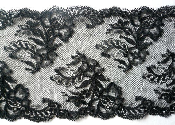 Beautiful black galloon lace. Non Stretch. 135mm/ 5.25 inches wide