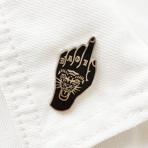 Tiger Love Tattoo Hand Enamel Pin Badge Lapel Pin Black Silver White Gold Hard Enamel Black