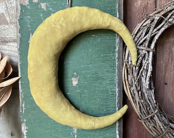 Crescent Moon ~ Hanger ~ Shelf Sitter ~ Primitive Folk Art ~ Rustic ~ Fabric