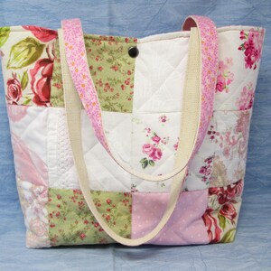 Patchwork Quilt Schultertasche Einkaufstasche Geldbörse Pink Shabby Cottagecore Chic Oma Floral Große handgefertigte Land gesteppte Laptop Buch Geschenktasche