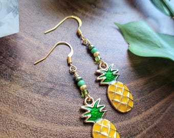 Pineapple Earrings, Spring Break Jewelry, Tropical Pineapple Jewelry, Beaded Pineapple earrings, Cute Pineapple Gift, Gold Pineapple Jewelry