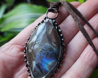 Labradorite Crystal Necklace, Flash Labradorite Pendant Labradorite Stone Jewelry, Throat Chakra Healing Stone Necklace, Labradorite Gift