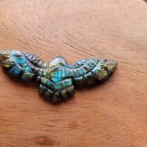 Rainbow Flash Labradorite Crystal Eagle, Spirit Eagle Crystal Totem, Throat Chakra Guardian Spirit Eagle, Labradorite Crystal Bird Carving image 3