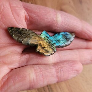 Rainbow Flash Labradorite Crystal Eagle, Spirit Eagle Crystal Totem, Throat Chakra Guardian Spirit Eagle, Labradorite Crystal Bird Carving image 2