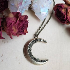 Moon Necklace, Moon Jewelry, Moon gift, Moon pendant necklace, brass moon necklace, Cute moon jewelry, moon accessories, gold moon necklace