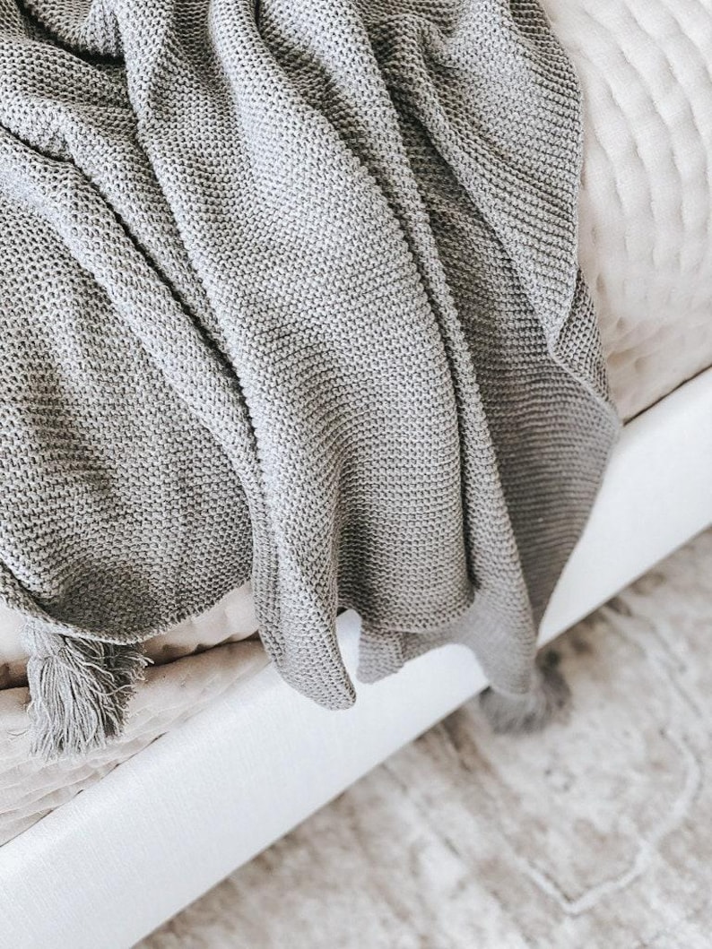 Knit Throw Blanket With Tassels - Thumbnail 3