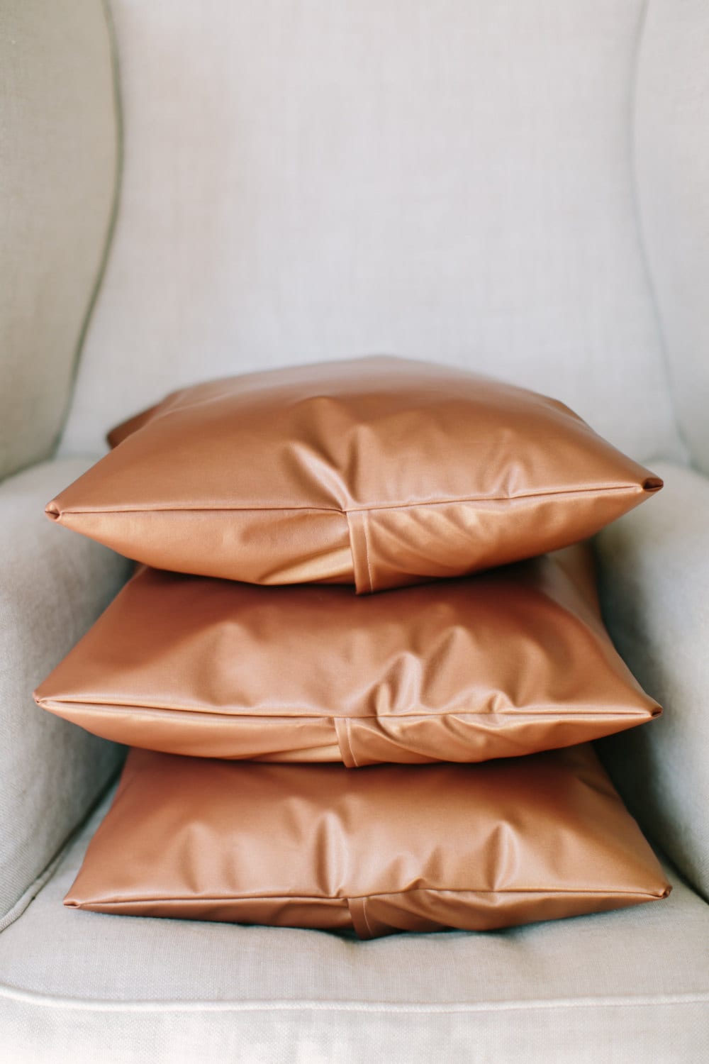 Oreiller de Jet d'accent - 18x18 Cuir Faux en Cuivre Métallique, Cadeau, Cadeau Crémaillère, Couvert