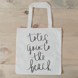 Tote Bags - Goin' To The Beach | Best Friend Gift, Tote Bag Gift For Women, Stock Design Tote Bag, Beach Theme Tote Bag, Summer Tote Bag Bild 3