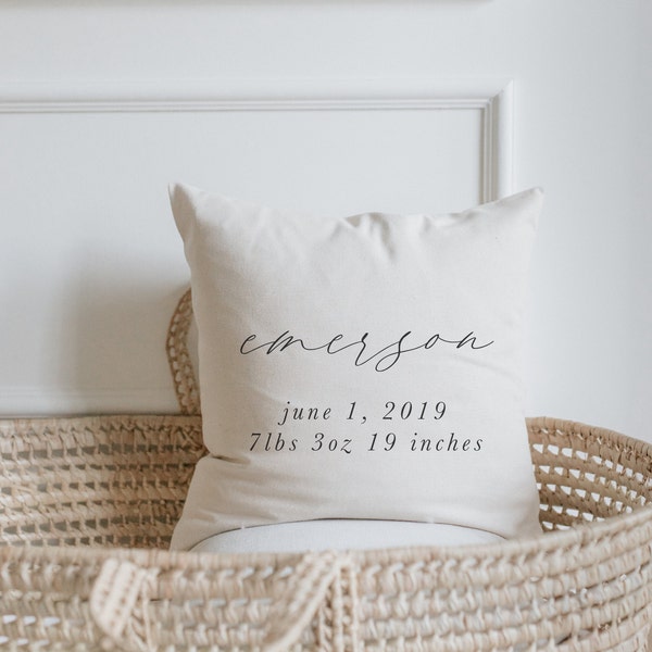 Coussin - Calligraphie personnalisée de statistiques de naissance - Cadeau pour nouveau-né, fait main aux États-Unis, 100 % coton biologique, calligraphie, petite boutique, bébé