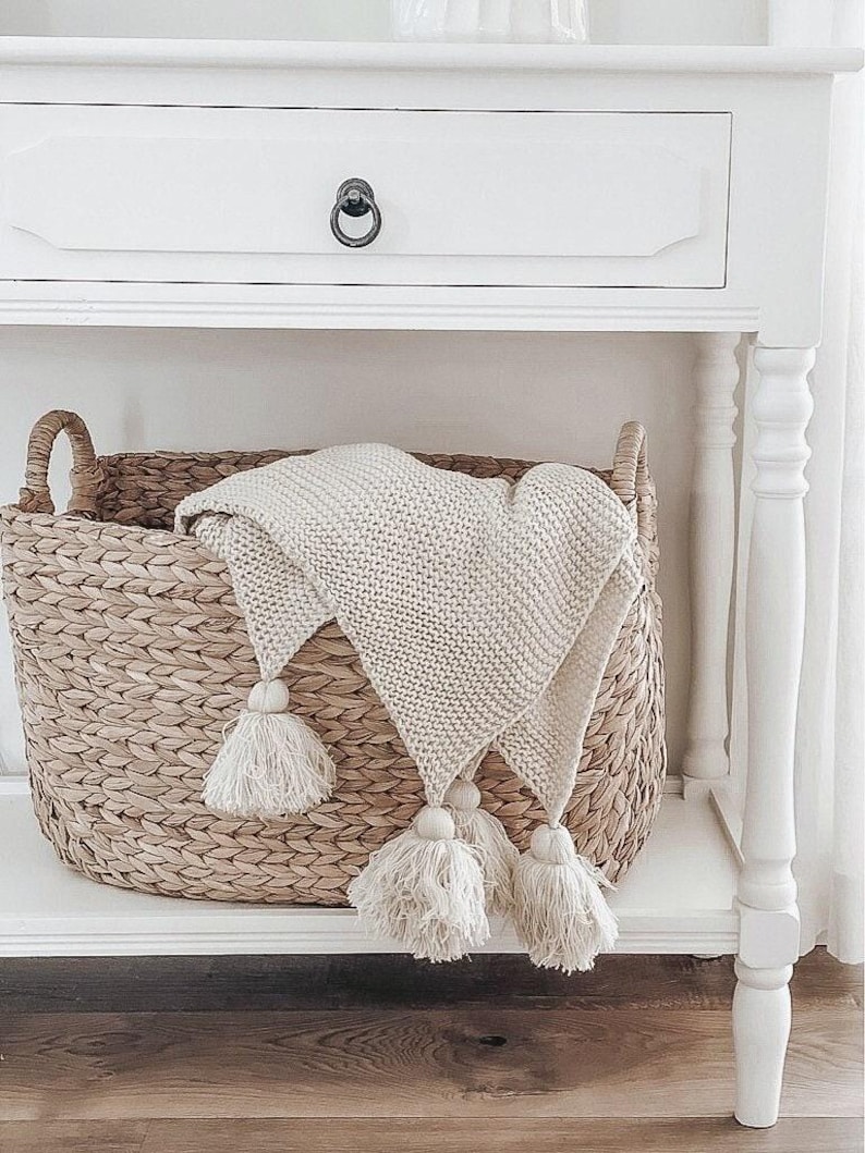 Knit Throw Blanket With Tassels - Thumbnail 4