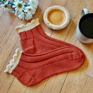 Perfect Pie Socks Knitting Pattern : Pie Socks, Novelty Socks, Cuff-Down Sock, PDF Pattern, Sock Knitting, Sock Yarn