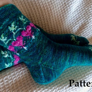 Dicentra Days Sock Pattern : Knitting Pattern, Sock Knitting, Bleeding Heart