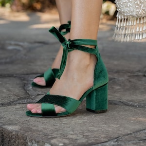 EMERALD GREEN HEELS, Green Wedding Shoes, Mid Block Heels, Green Bridal Shoes, Forest Green Shoes, Velvet Wedding Heels