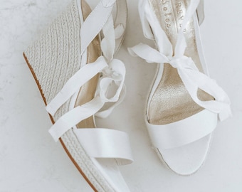 beige sandals for wedding