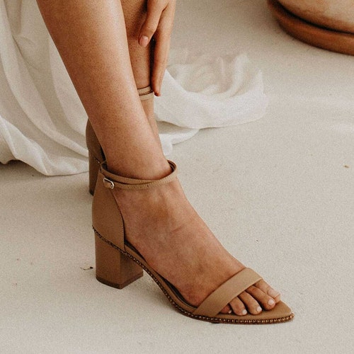 tan bridesmaid shoes