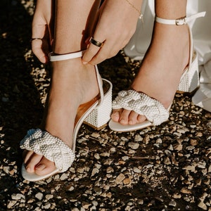 Cream pearl shoes online