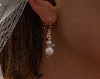 Bridal jewelry, Pearl Bridal Earrings, beach bridal earrings, pearl wedding earrings, pearl earrings, pearl accessories, pearl earrings