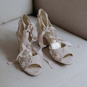 Block Heel Bridal Shoes, Pearl Wedding Shoes, Pearl Flower Bridal Shoes, Pearl Flower Block Heels Shoes, Low Heel Bridal Shoes, comfortable