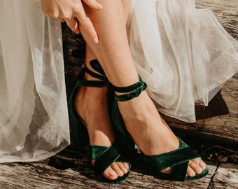 Emerald green wedding shoes, low heel bridal shoes, velvet wedding shoes, green wedding shoes, forest green bridal shoes