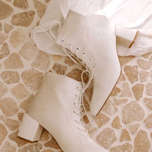 VOW BOOTS