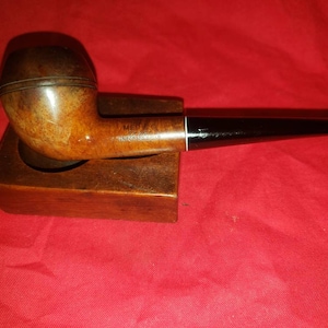 Beautiful Estate Pipe Vintage Medico Crest 85  Imported Briar Filtered Pipe