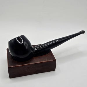 Beautiful Estate Pipe Vintage The Pipe all black Pipe