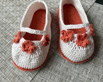 hand crochet Josie bootie, toddler hand made summer booties, thread crochet shoes, baby crochet hand made, toddler white and rust booties