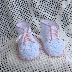 Crochet booties Baby high top pattern, baby shoes, baby bootie, christening booties, crochet pattern, thread booty, baby pattern, baby image 8