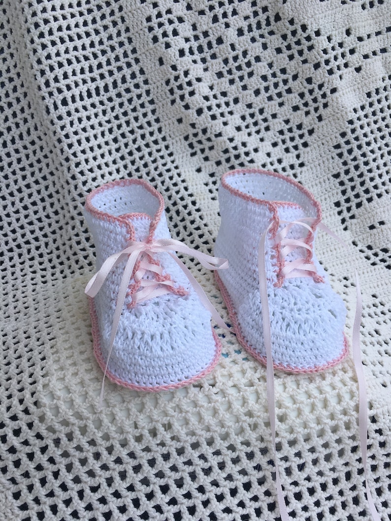 Crochet booties Baby high top pattern, baby shoes, baby bootie, christening booties, crochet pattern, thread booty, baby pattern, baby image 8