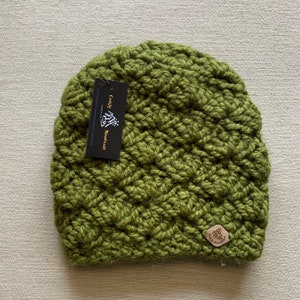 SLOUCHY SUMMIT BEANIE