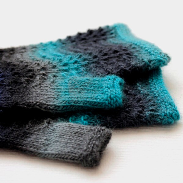 Knitted blue fingerless mittens, Grey blue mittens, Wool mittens, Fingerless gloves, Wrist warmers, Gradient mittens