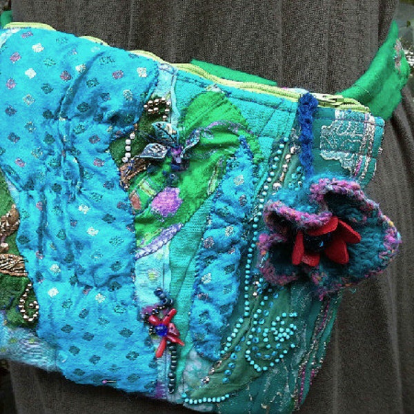 small Indian textile belt bag, patchwork, teal, with flower/ patch money pouch / Indian style small purse