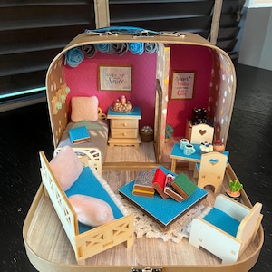 Dollhouse Suitcase Turquoise/Medium Furnished Travel Dollhouse/1:12 Scale Sensory Play Dollhouse/Travel Mouse House/Hands On Imaginary Play