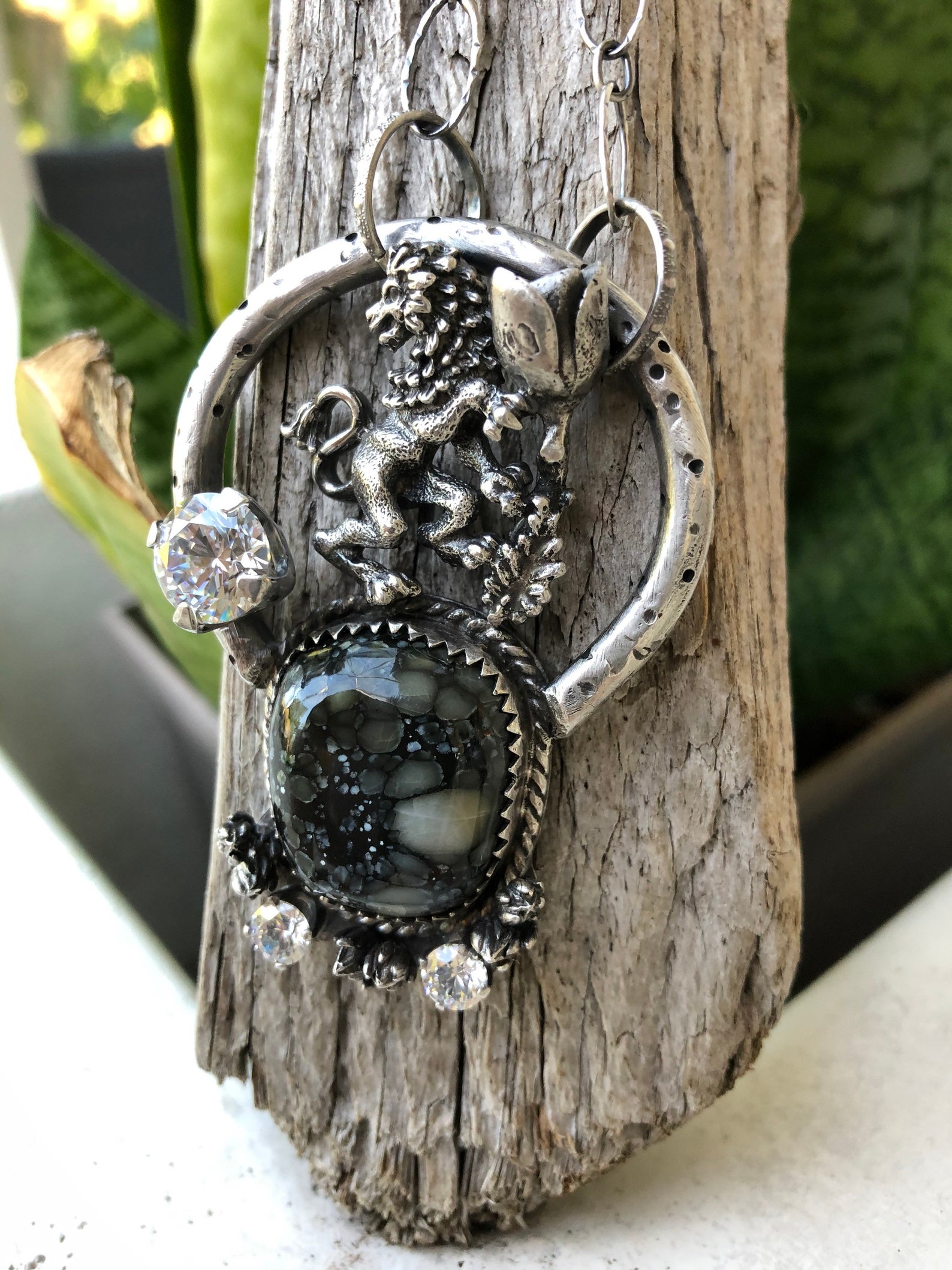 Roses in the mouth of a lion writingplm