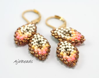 Boucles D'oreilles Pendantes - Perles Orange Sur Rail Métal Effet Bronze - Neuf