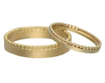 18k Gold Couples Wedding Bands Set - His and Hers Rings