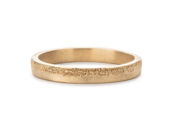 Handcrafted 14k/18k Gold Wedding Band with Textured Finish - Minimalist Style