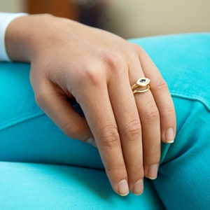 18K Yellow Gold Matte Finish Bridal Wedding Ring Set with Blue Sapphires and Diamonds