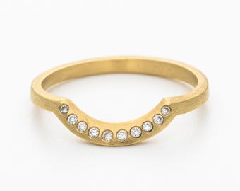 Delicate 14k/18k Gold Curved Diamond Wedding Band – Stacking Ring